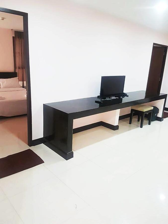 Mok Mek 72 Hotel Bangkok Buitenkant foto