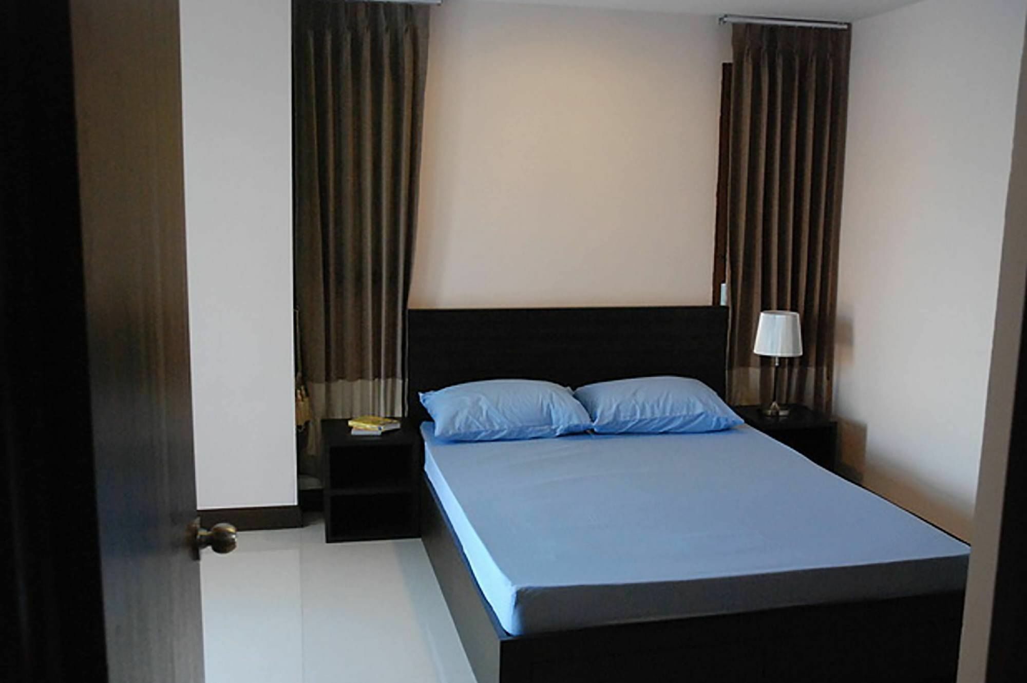 Mok Mek 72 Hotel Bangkok Buitenkant foto